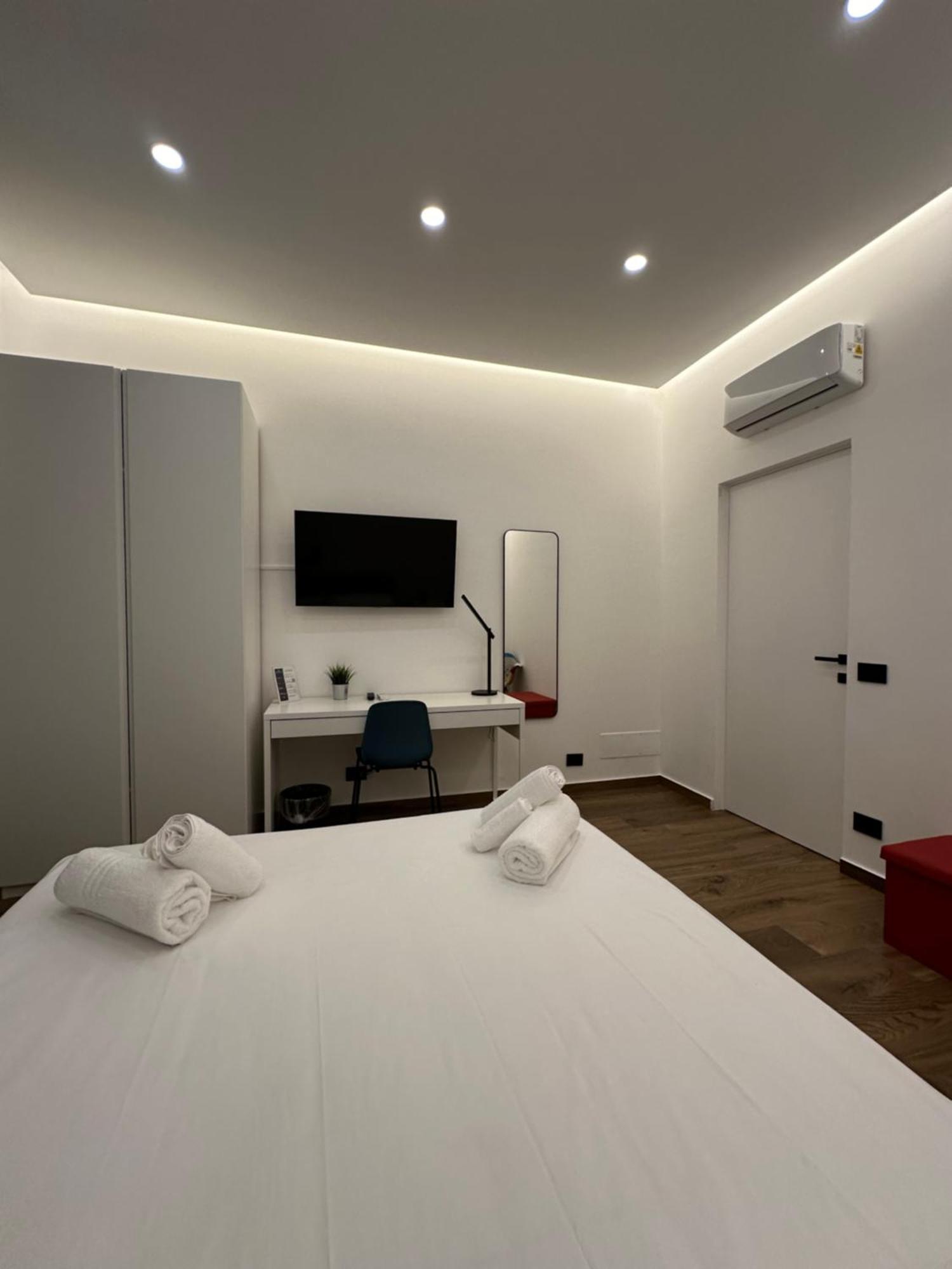 Borgiarooms Luxury Apartment Milazzo Esterno foto