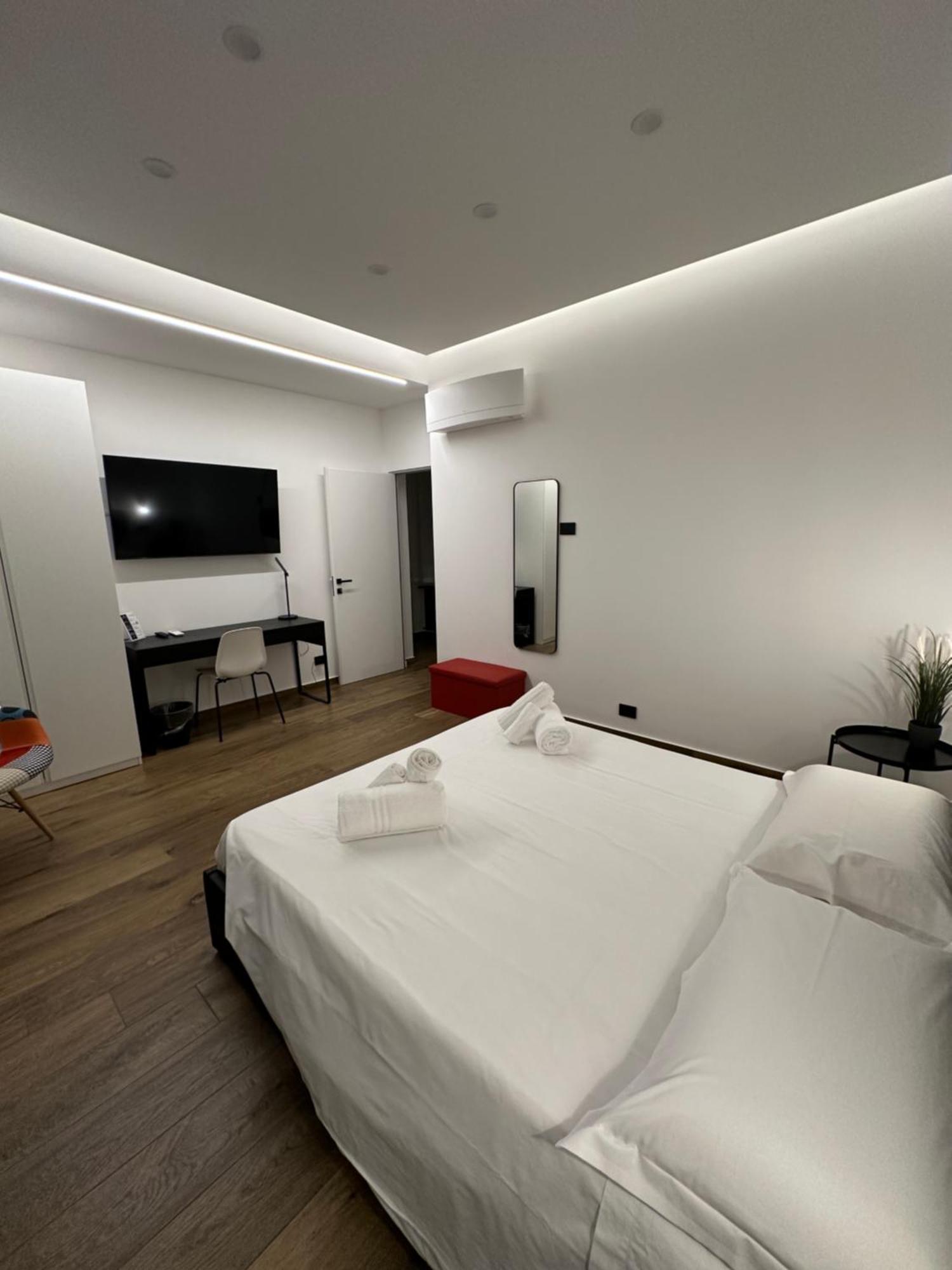 Borgiarooms Luxury Apartment Milazzo Esterno foto
